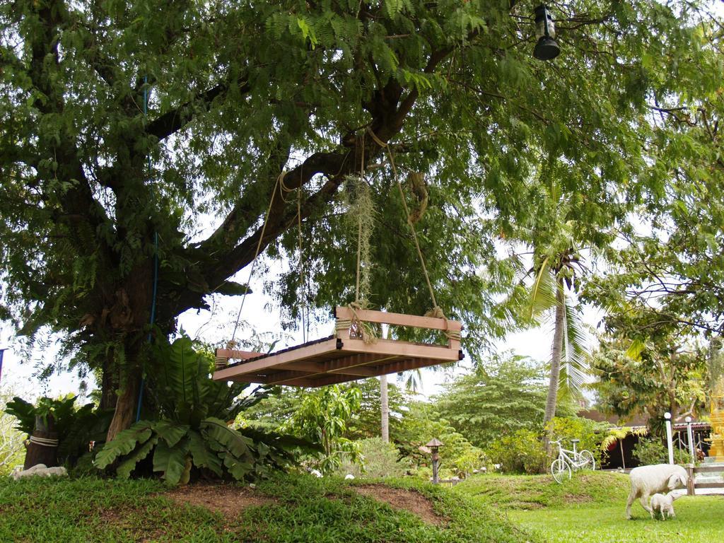 Cowboy Farm Resort Pattaya Ban Huai Yai Exterior photo